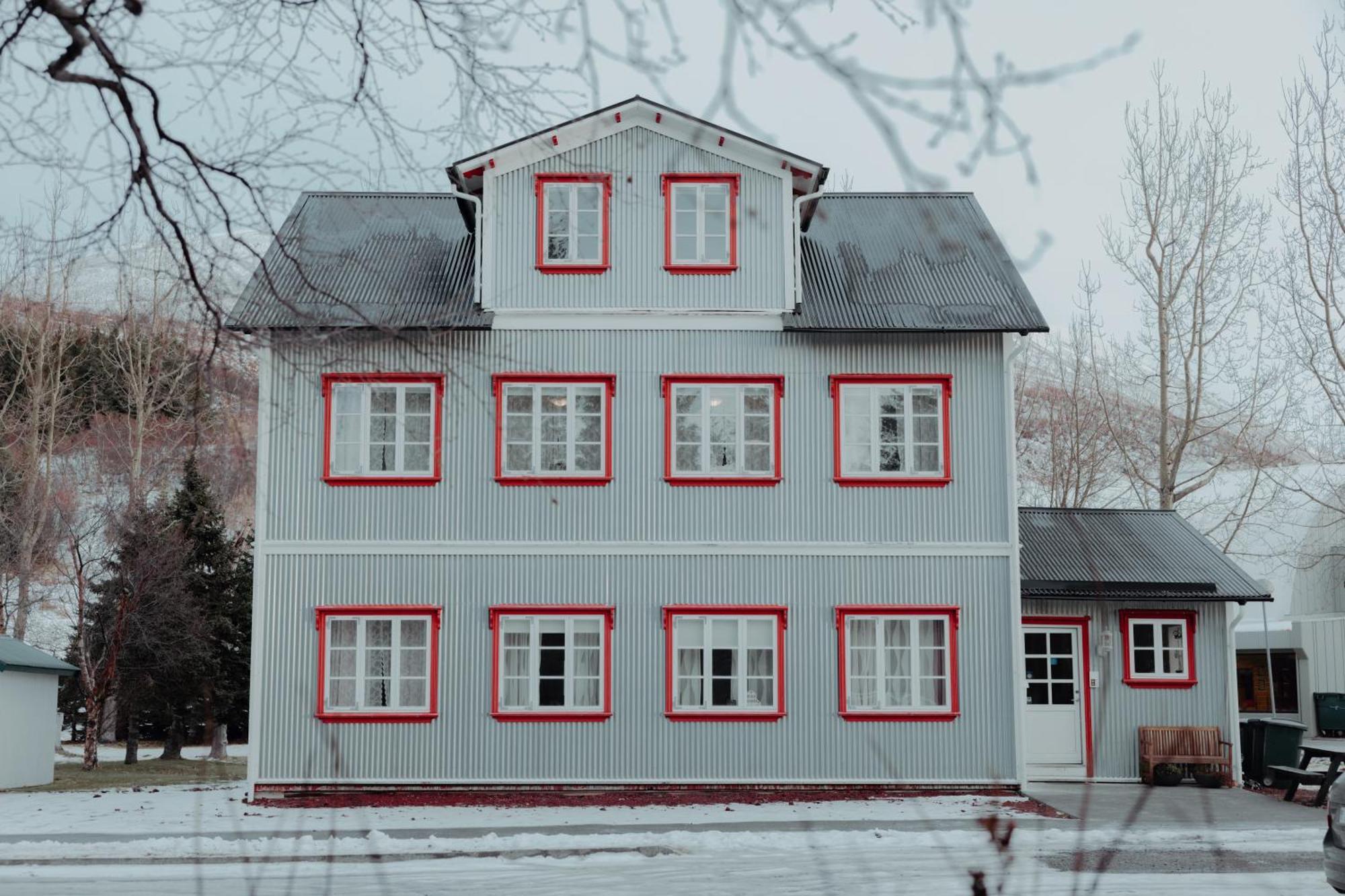 Gamli Skólinn Húsavík Exterior foto